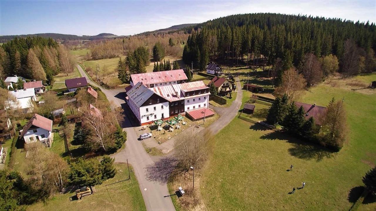 Hotel U Andela Michaela Javorná المظهر الخارجي الصورة